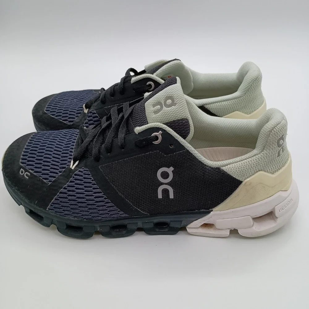 On Cloud Cloudflyer Running Shoes Womens 10 Black White Mint Helion - Picture 5 of 11